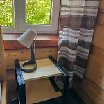 шум черемоша на березі річки