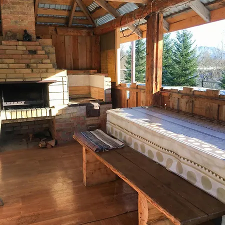 шум черемоша на березі річки * Verkhovyna