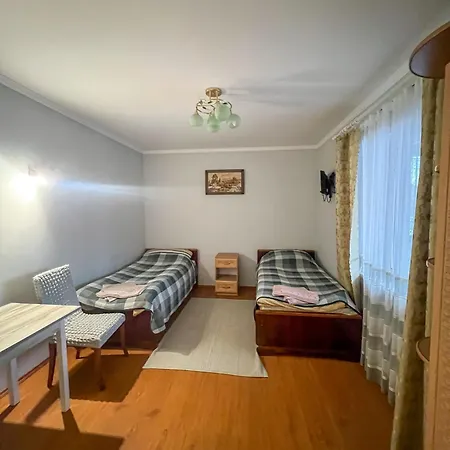 Lejlighed шум черемоша на березі річки *