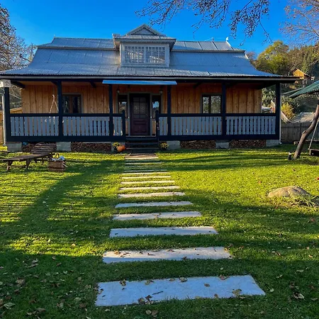 шум черемоша на березі річки Verhovina