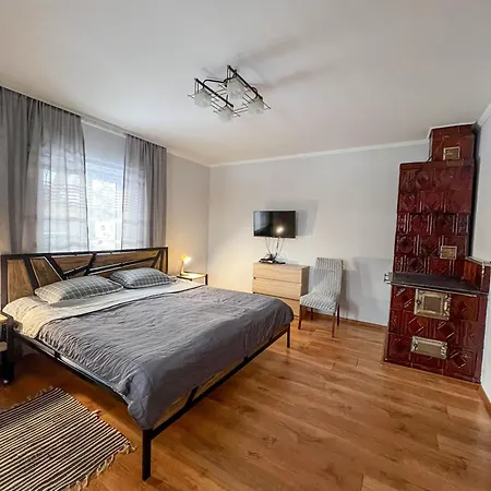Apartmán шум черемоша на березі річки