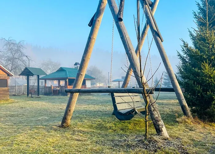шум черемоша на березі річки *